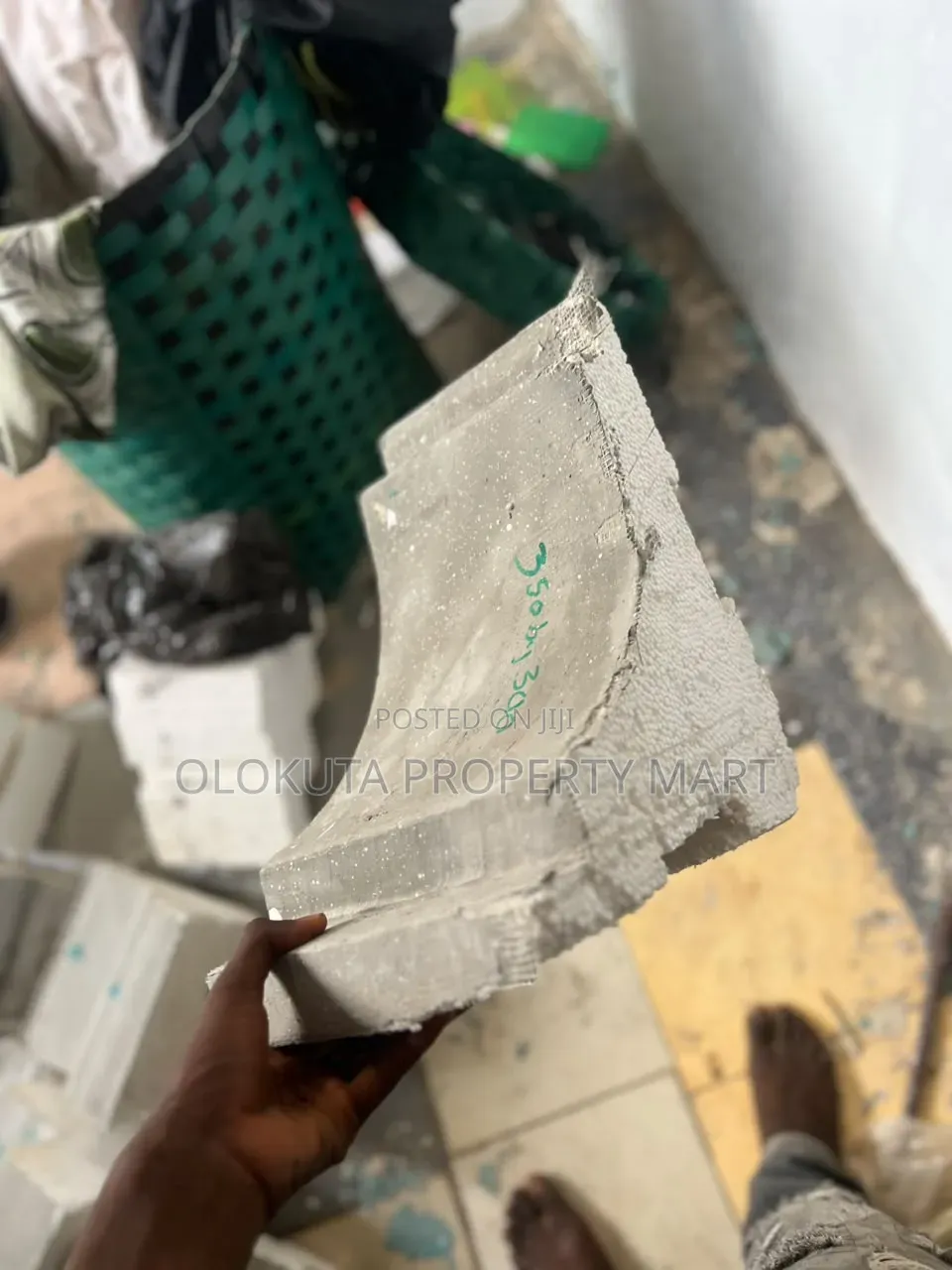 350 by 350 Parapet