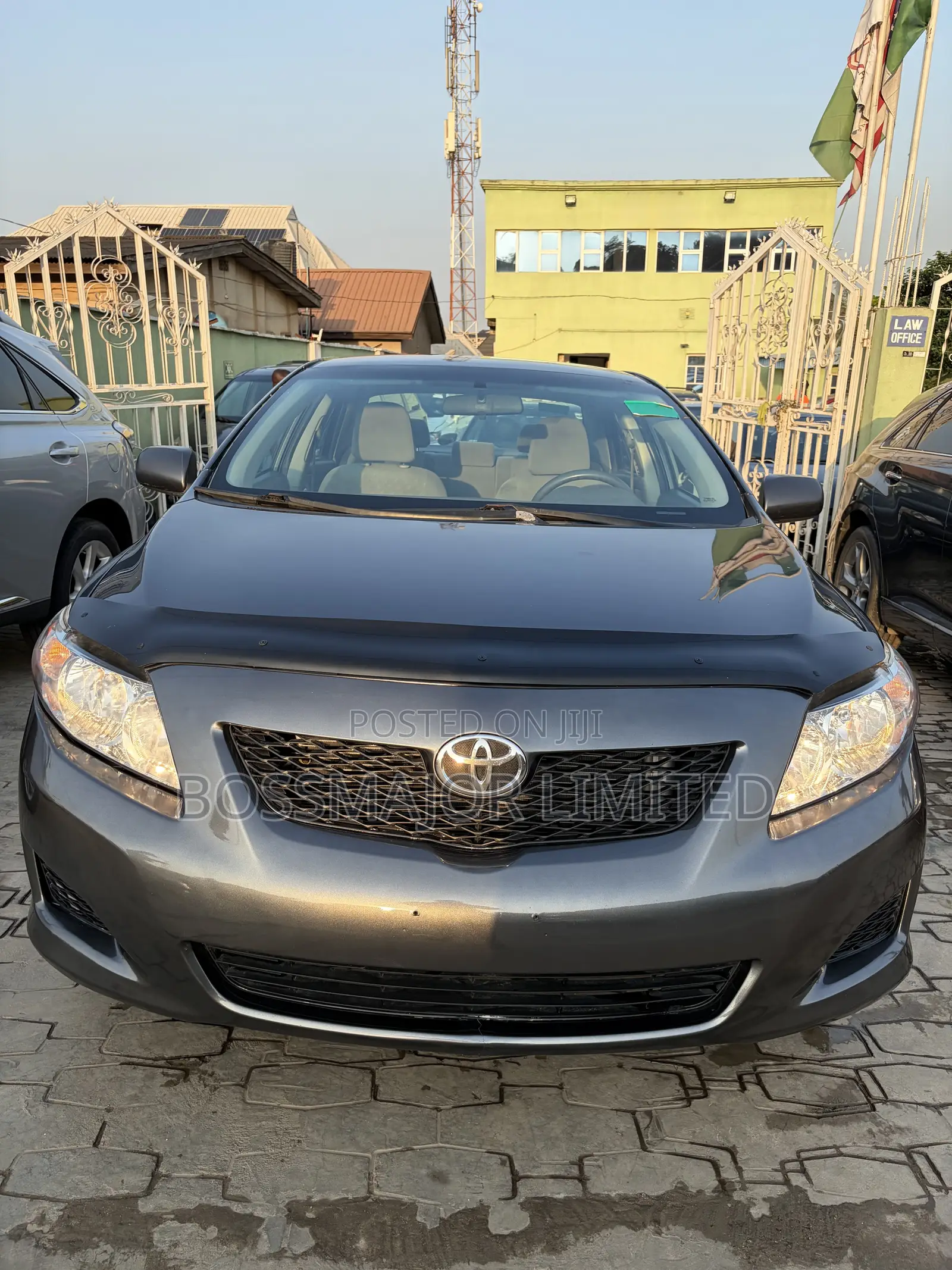 Toyota Corolla LE 4dr Sedan (1.8L 4cyl 4A) 2010 Gray