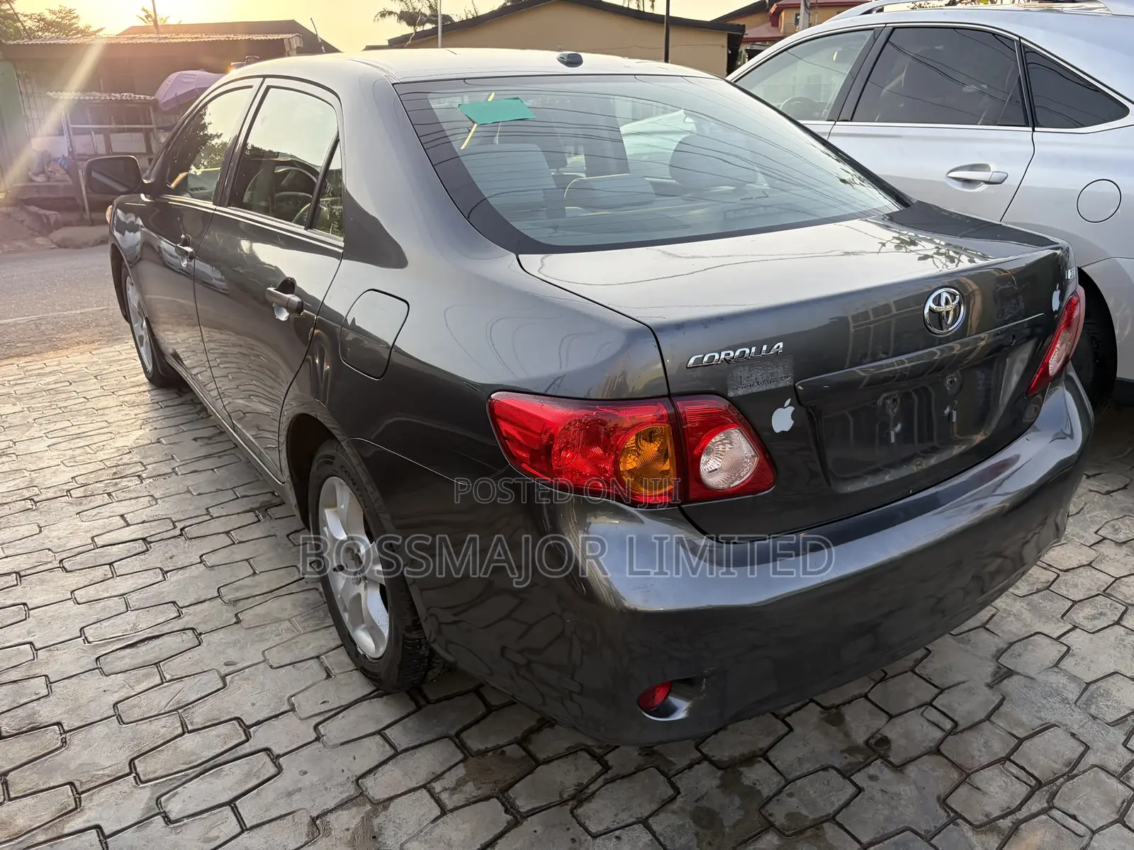 Toyota Corolla LE 4dr Sedan (1.8L 4cyl 4A) 2010 Gray