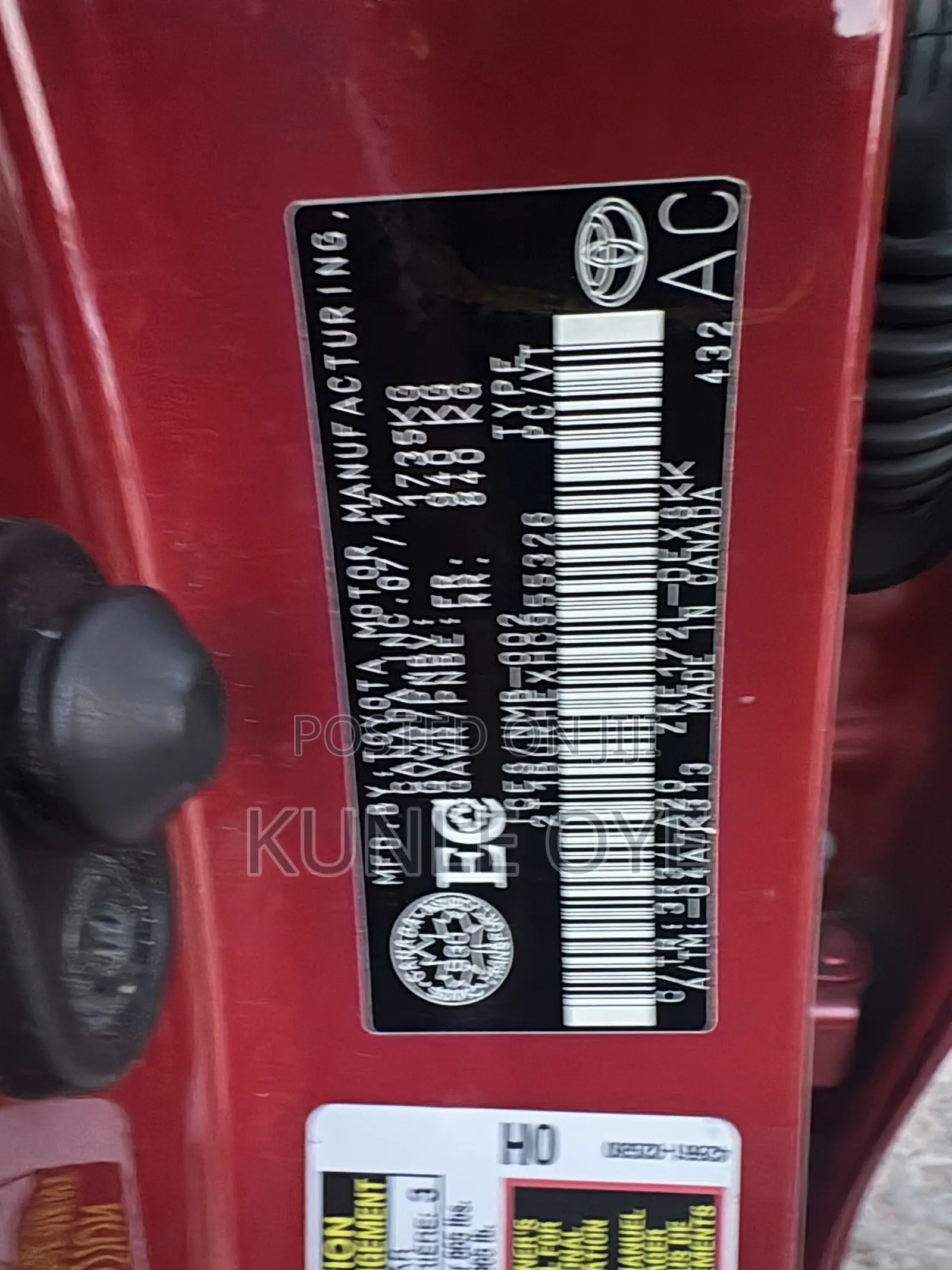 Toyota Corolla XSE (1.8L 4cyl 2A) 2018 Red