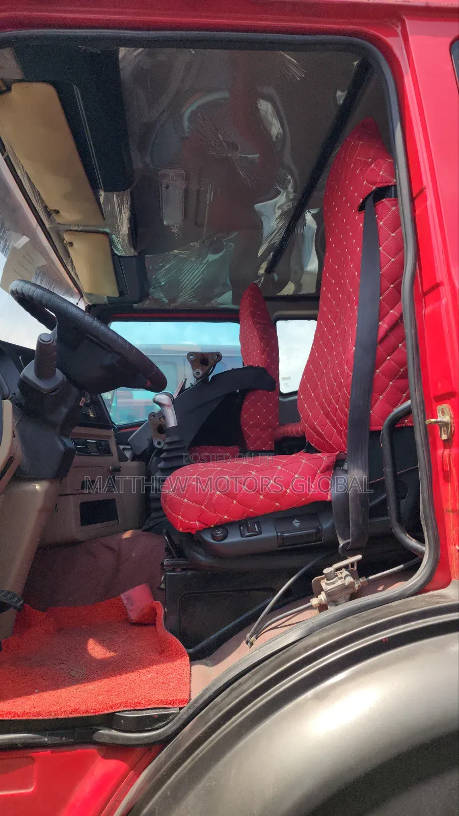Foreign Used Howo 10 Tires Truck Head