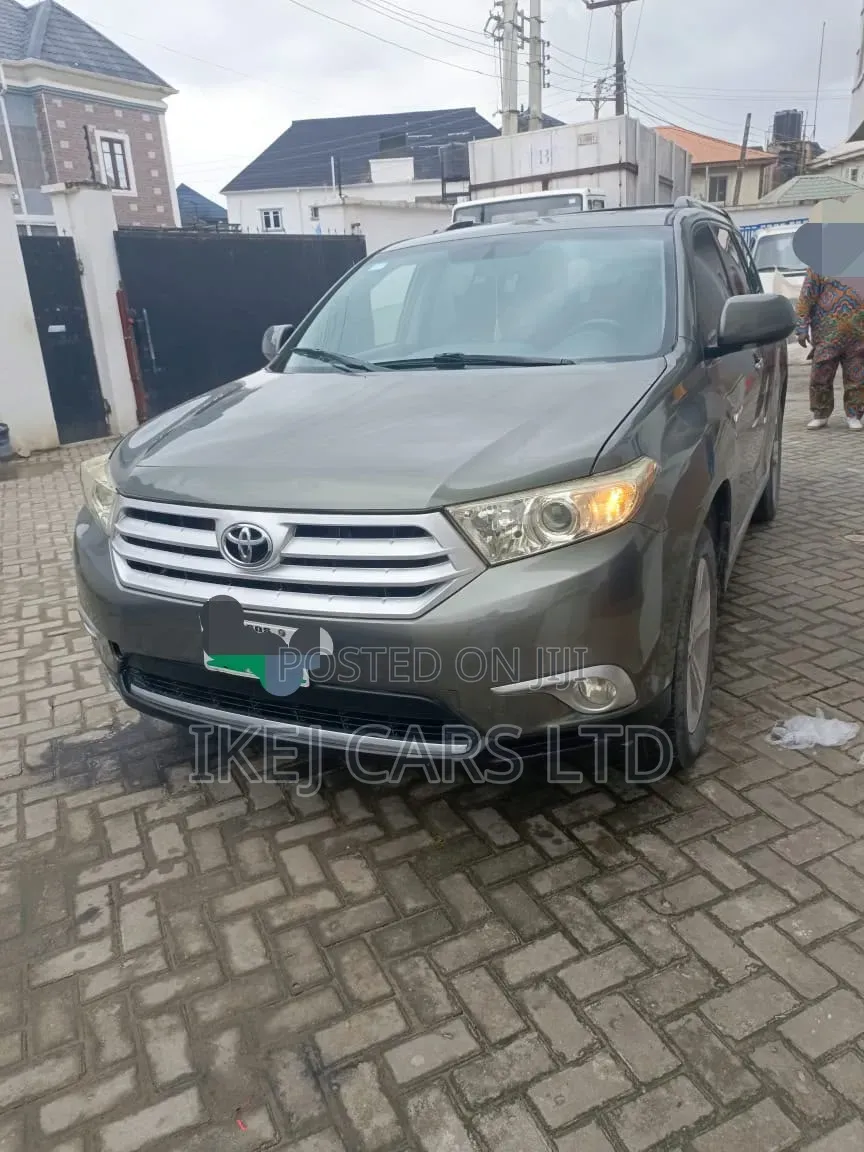 Toyota Highlander 2013