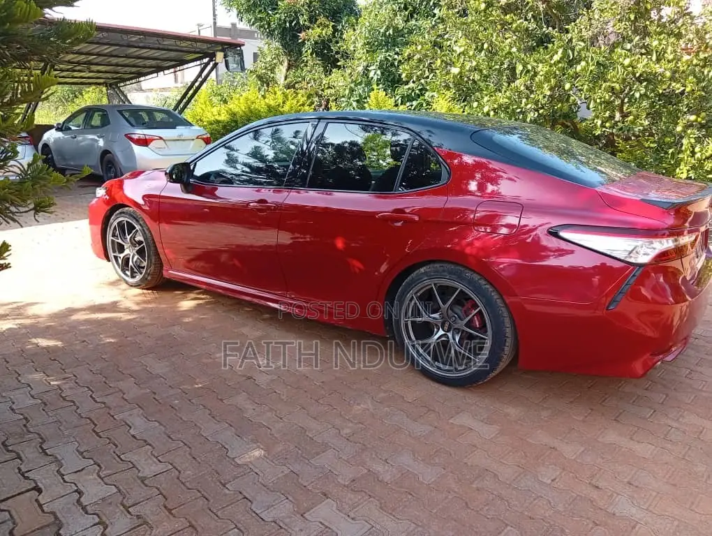 Toyota Camry 2020 Red