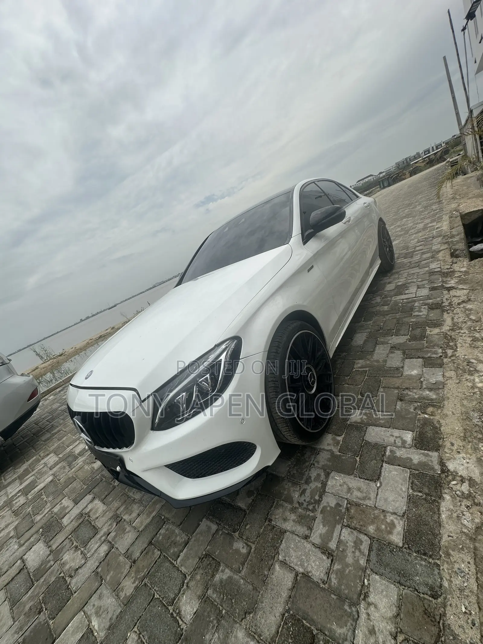 Mercedes-Benz C43 2018 White