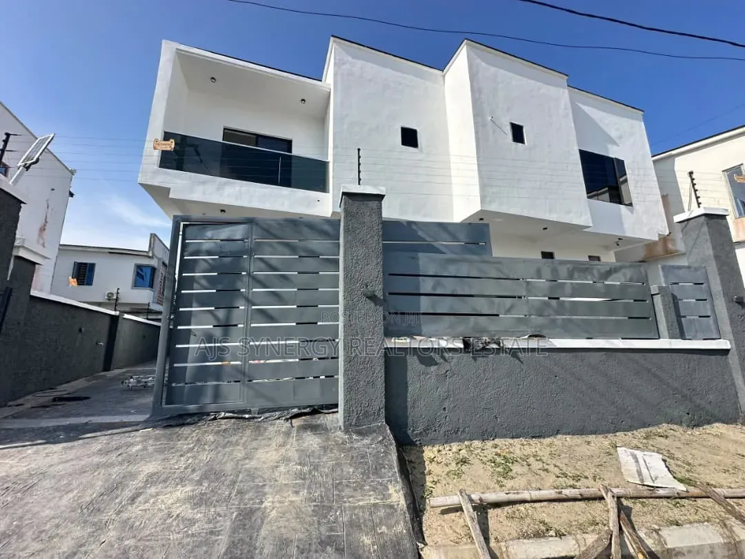 4bdrm Duplex in Lekki Expressway for rent