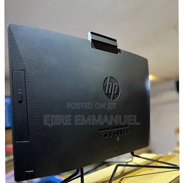 New Desktop Computer HP 200 G4 8GB Intel Core i5 SSD 256GB