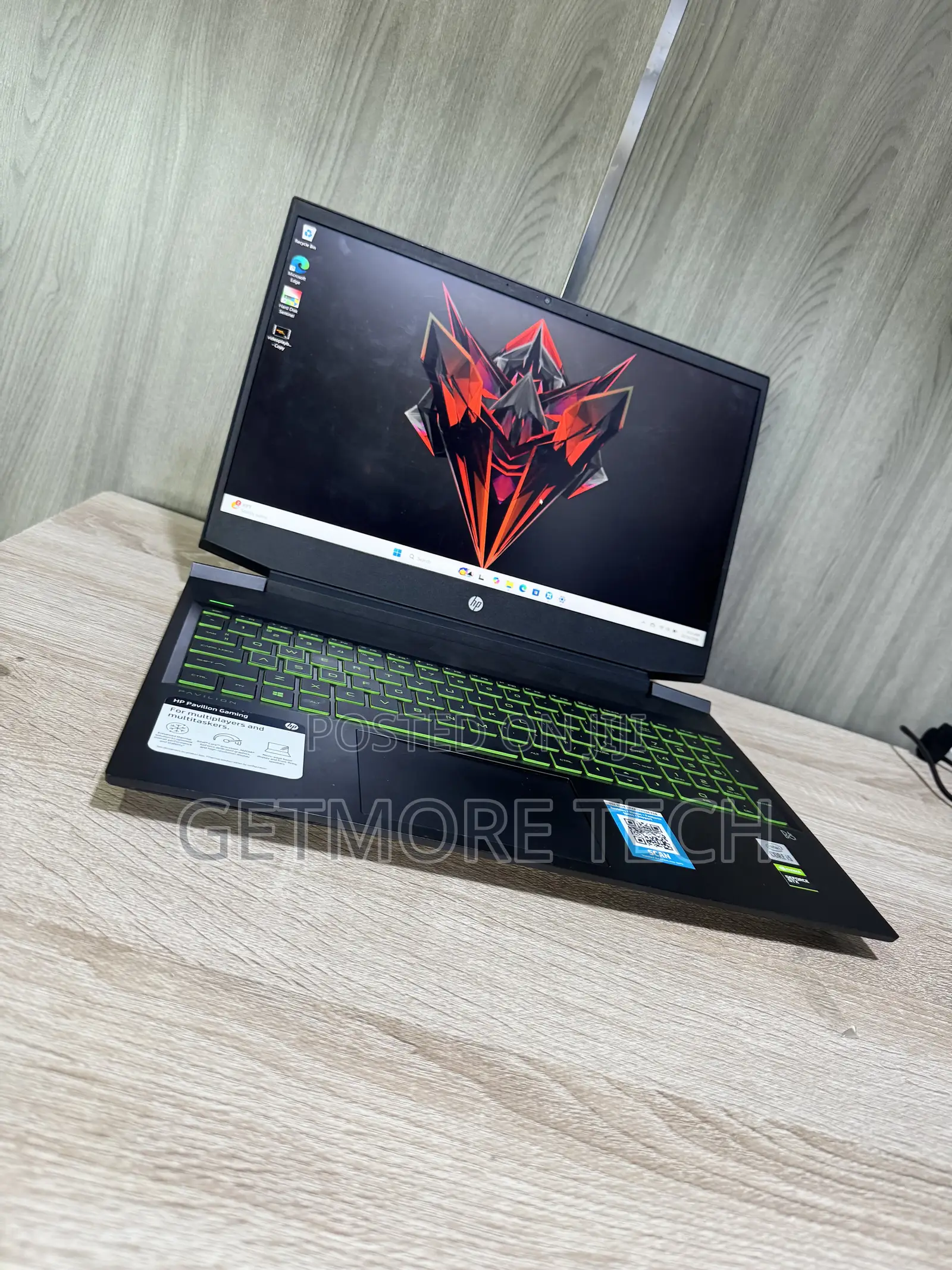 Laptop HP Pavilion Gaming Laptop 15-dk2xxx 16GB Intel Core i5 SSD 512GB