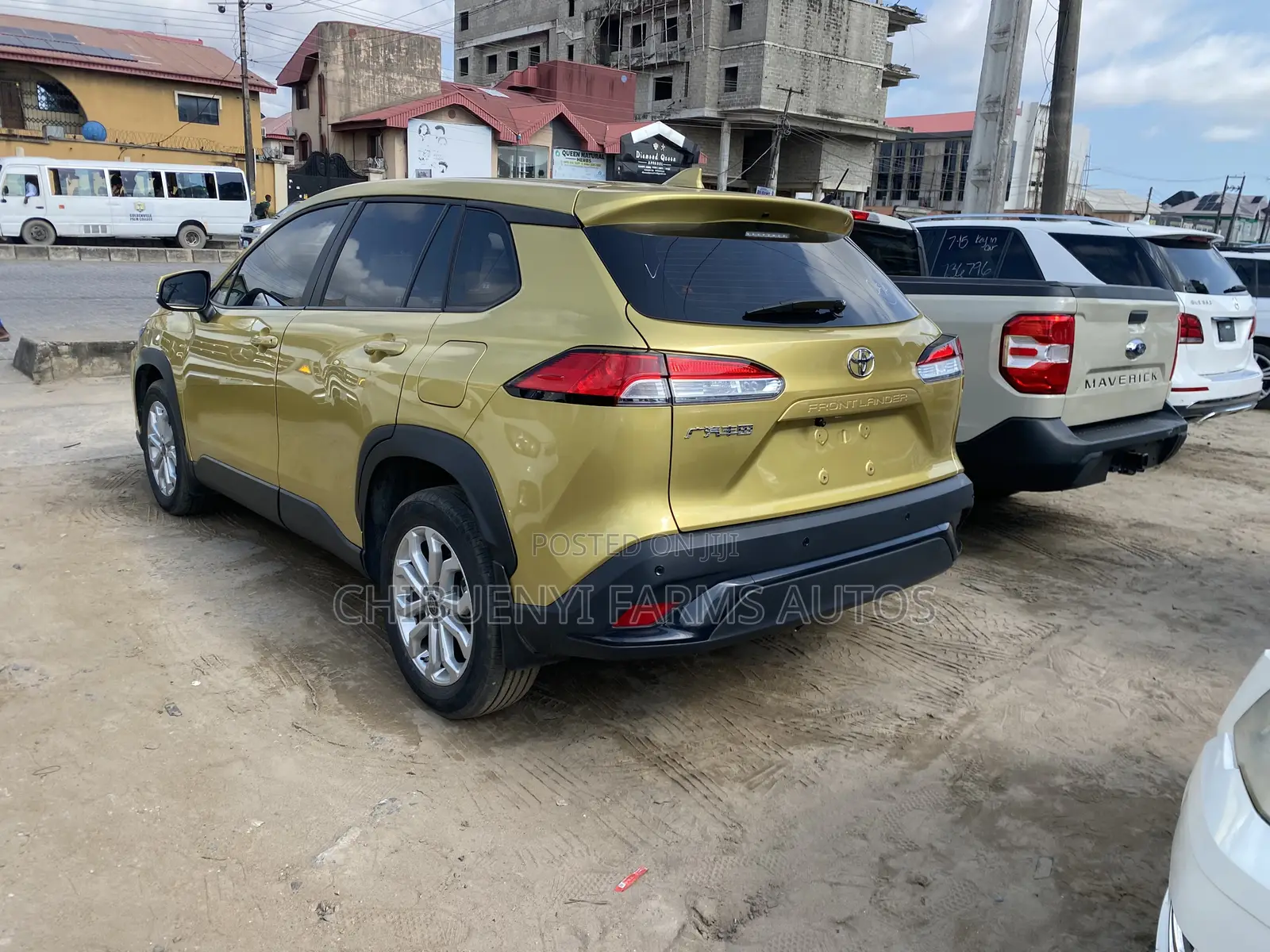 Toyota Frontlander 2.0 Petrol FWD 2024 Gold