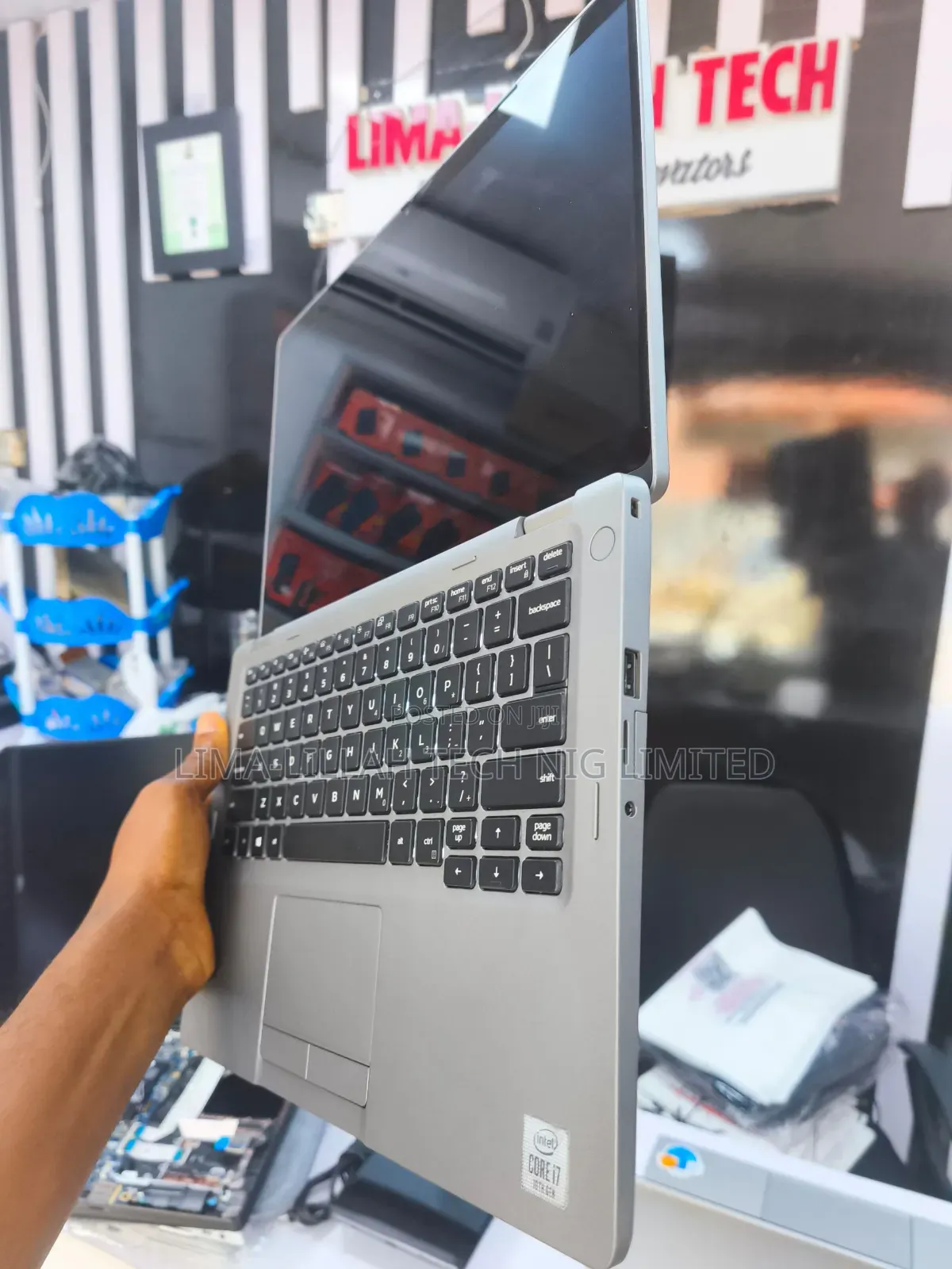 Laptop Dell Latitude 5310 2-in-1 16GB Intel Core i7 SSD 512GB