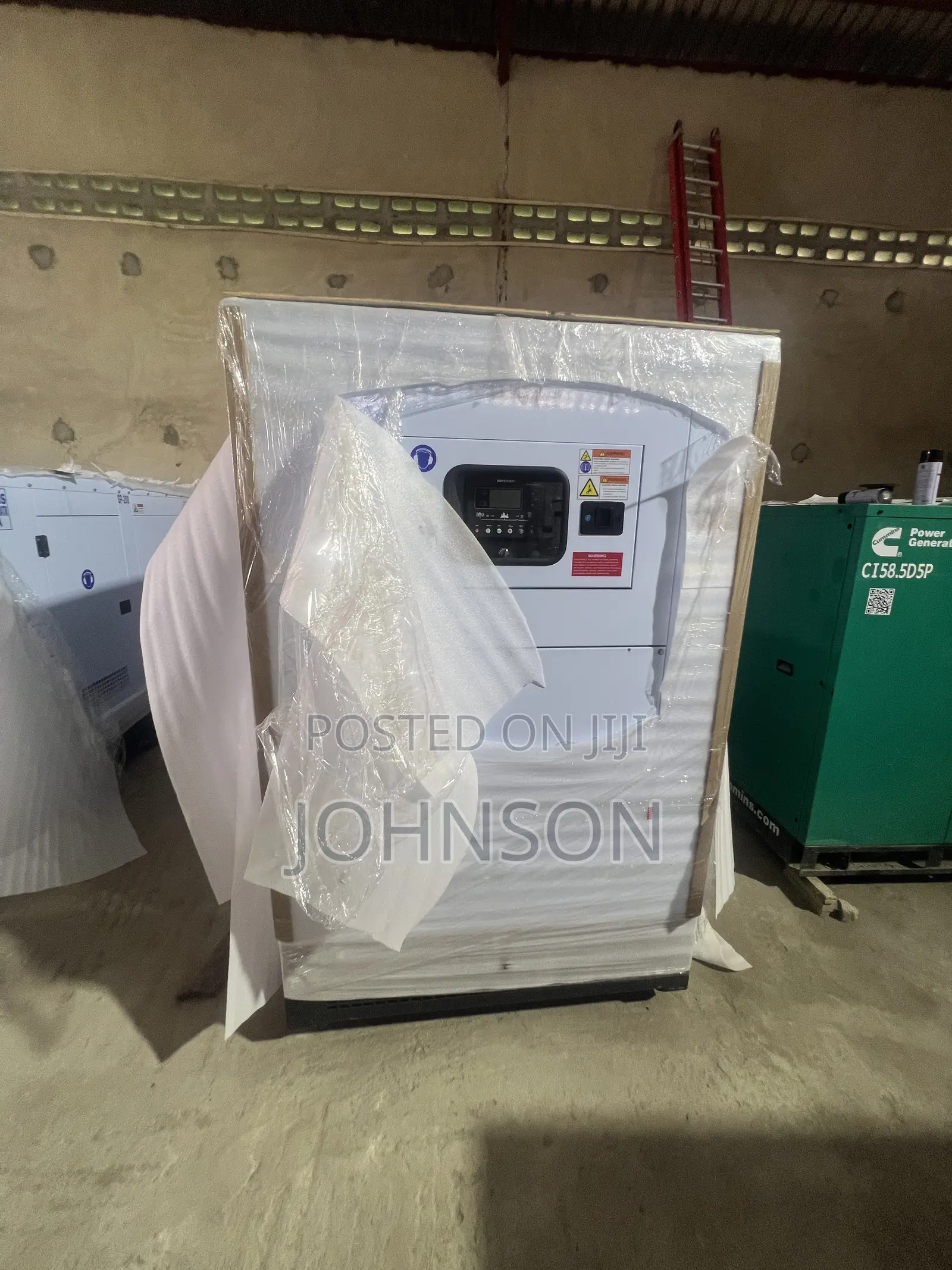 350kva UK Perkins Soundproof Diesel Generator 100% Copper 