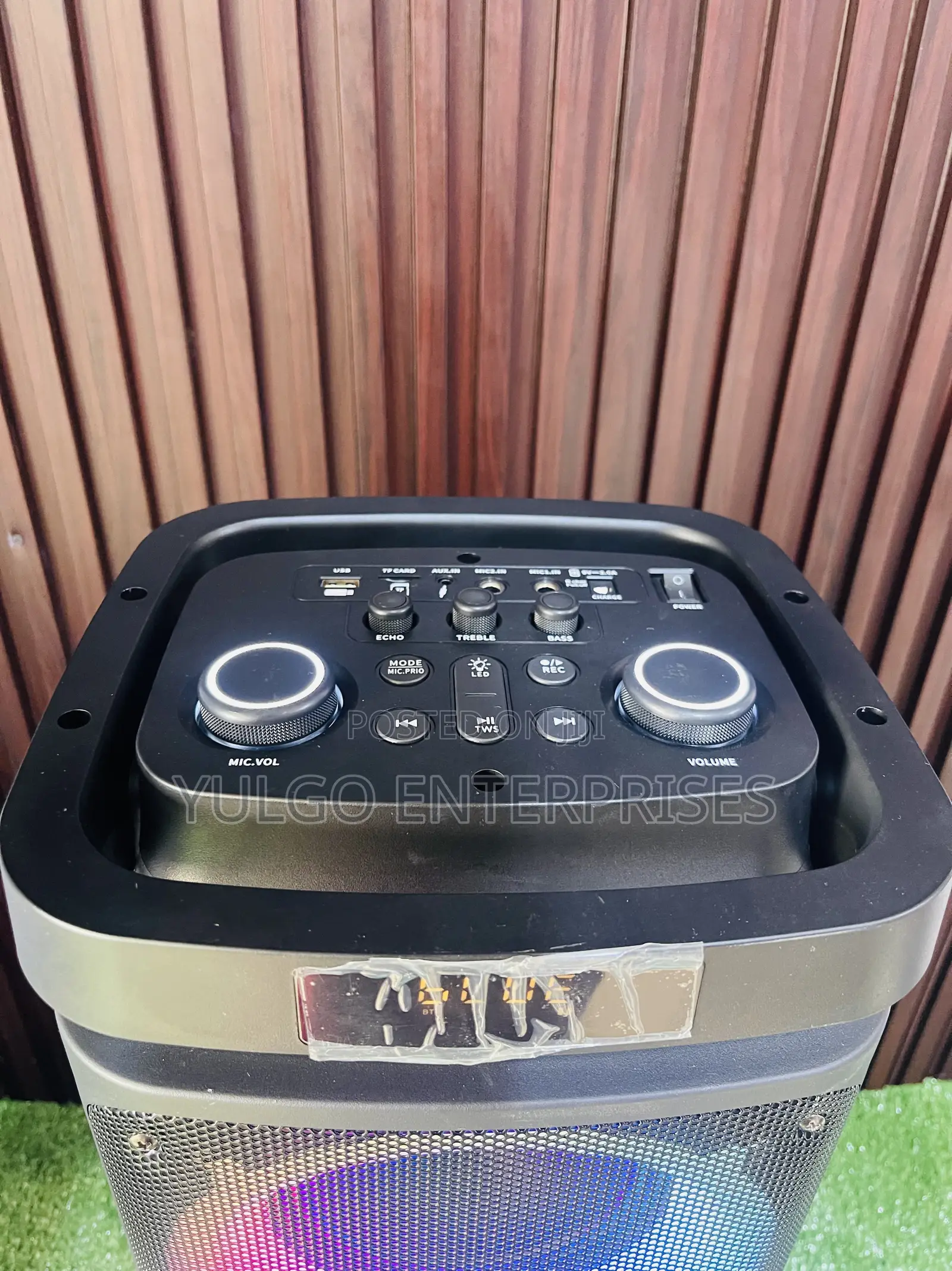 Ailipu Rechargeable Mobile Speaker With Wireless Microphone