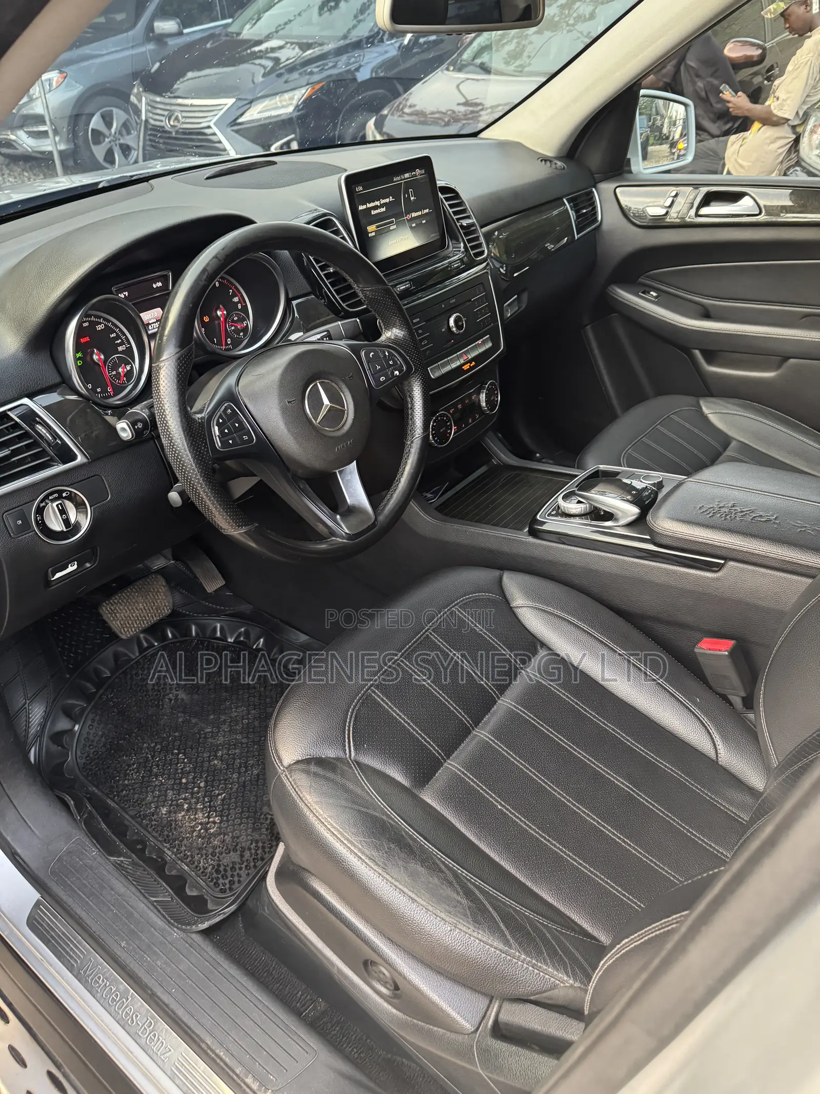 Mercedes-Benz GLE-Class 2016 Silver