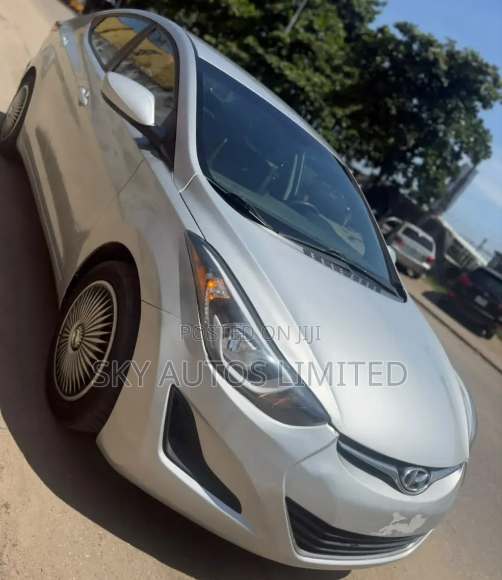 Hyundai Elantra Value Edition Sedan FWD (1.8L 4cyl 6A) 2016 Silver