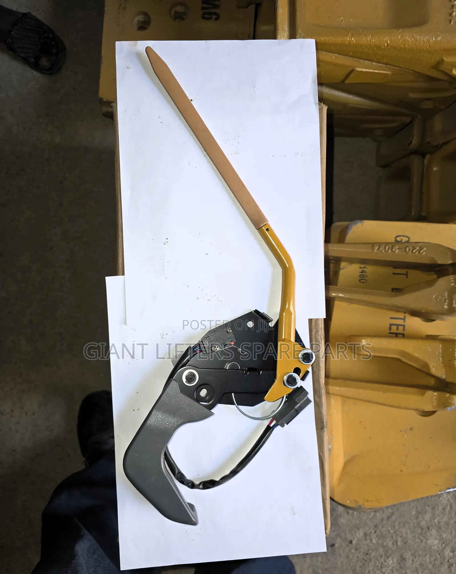 234-6613 Hydraulic Lockout Control Lever