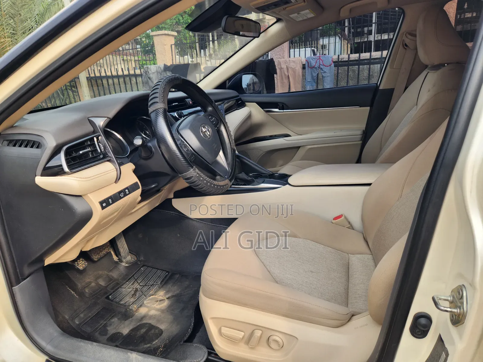 Toyota Camry LE 2021 White