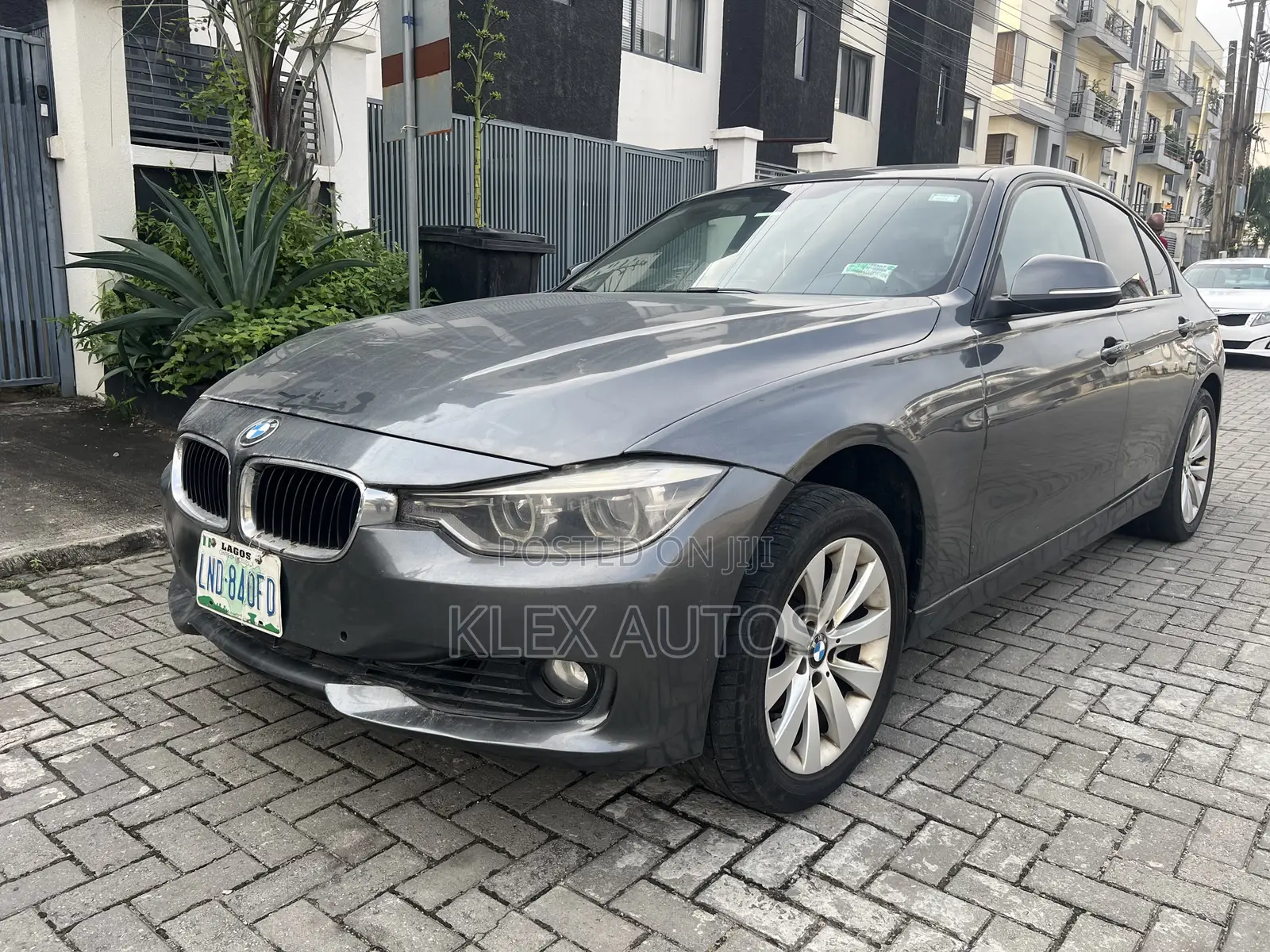 BMW 318i 2019 Gray