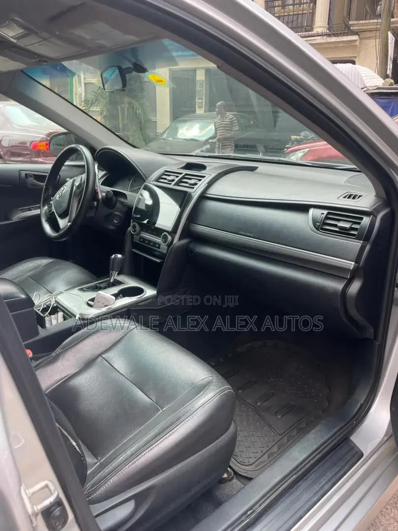Toyota Camry 2013 Silver