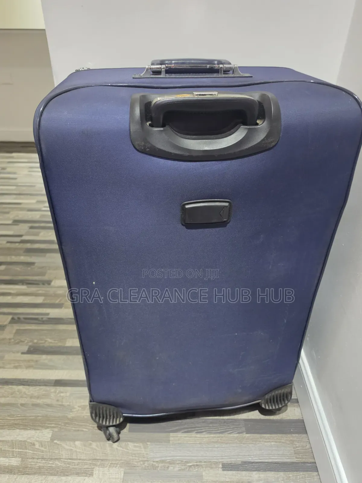 Navy Blue Hardshell Spinner Suitcase
