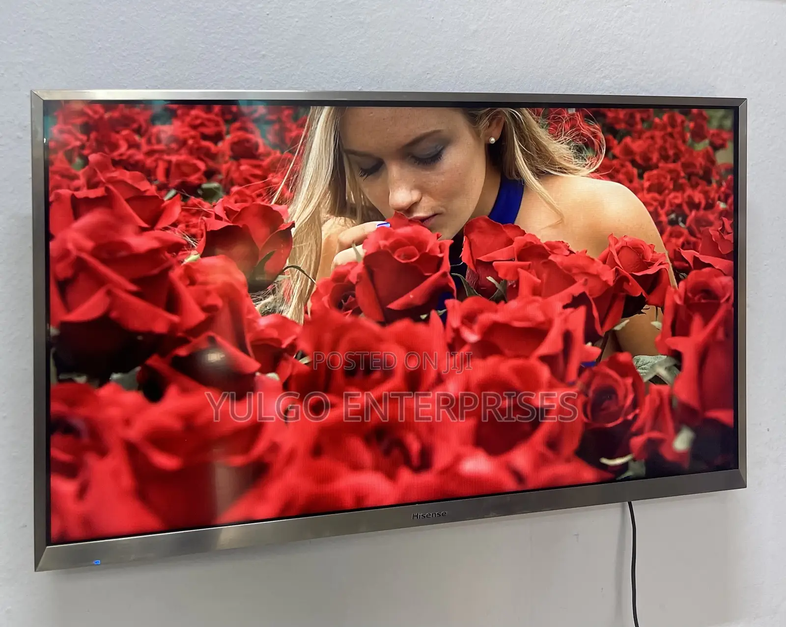 Hisense 32 Inch LED TV With Remote Control