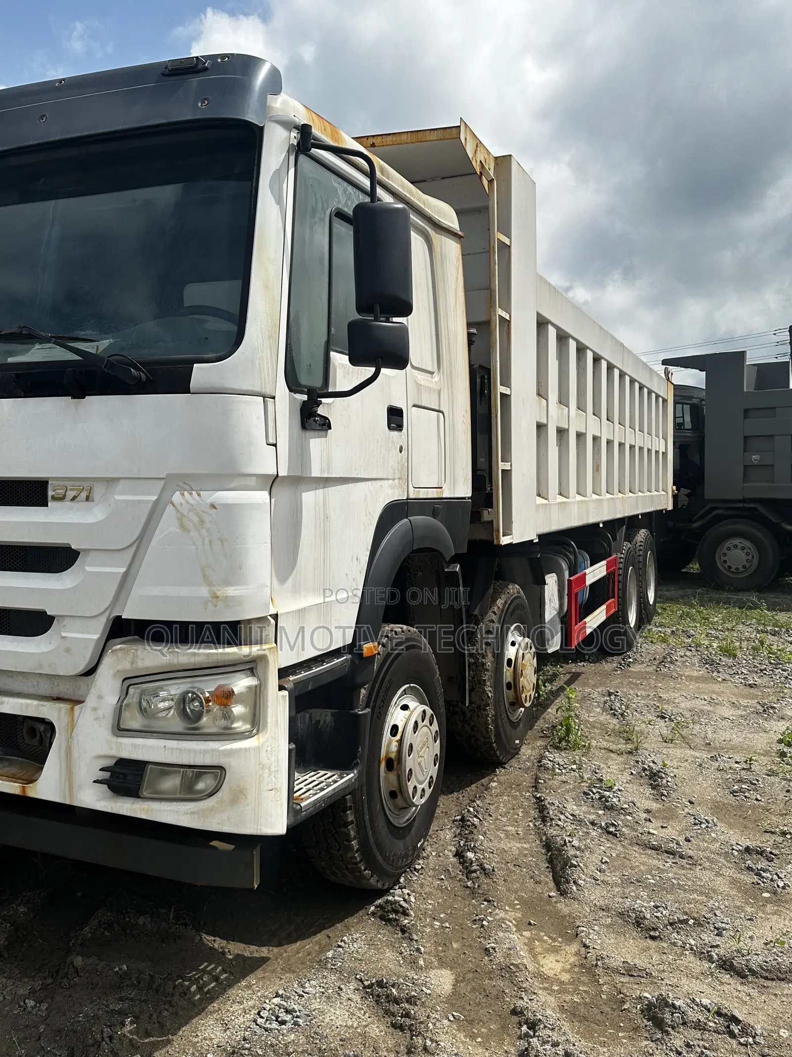 Chinese Used Howo 8x4 Dump 375 Horsepower