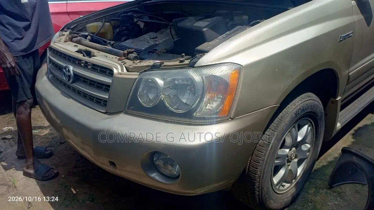Toyota Highlander Limited V6 FWD 2004 Gold