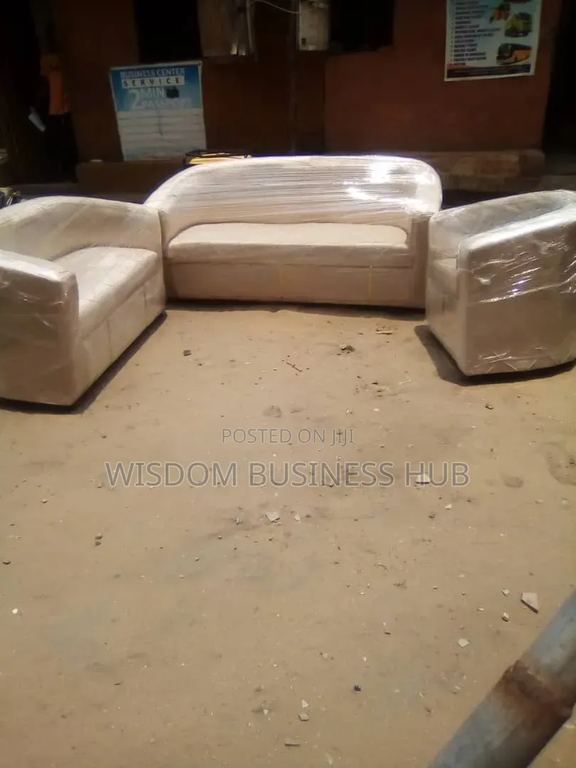 5 Seaters Bucket Chairs (2 Double 1 Single)