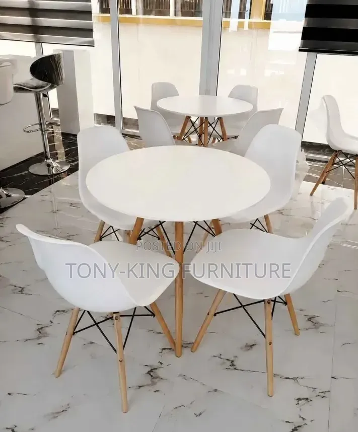 Modern Imported Restaurant Round Wooden Top Dining Table Set