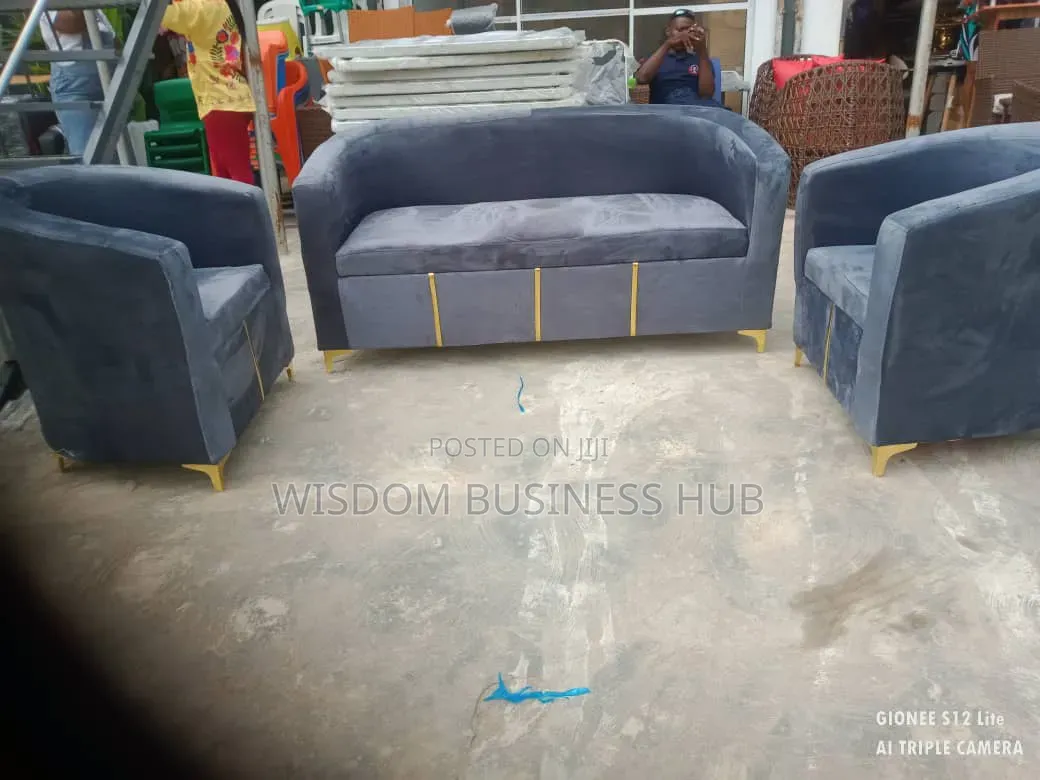 6 Seaters Fabric Bucket Chair