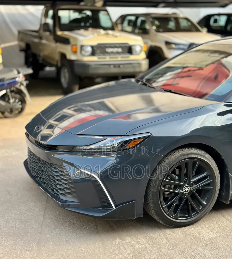 Toyota Camry 2025 Black