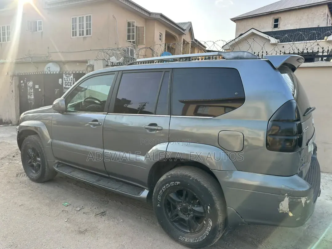 Lexus GX 470 Sport Utility 2005 Gray