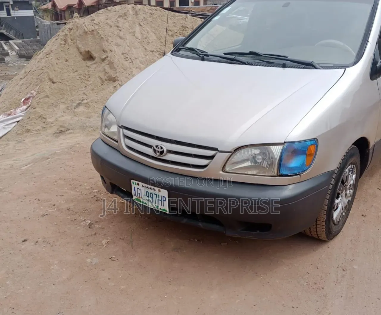 Toyota Sienna 2003
