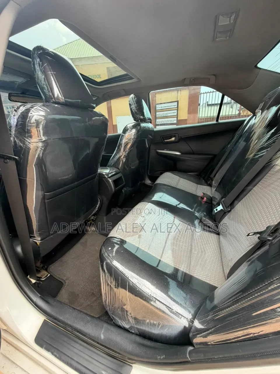 Toyota Camry SE 4dr Sedan (2.5L 4cyl 6A) 2013 White