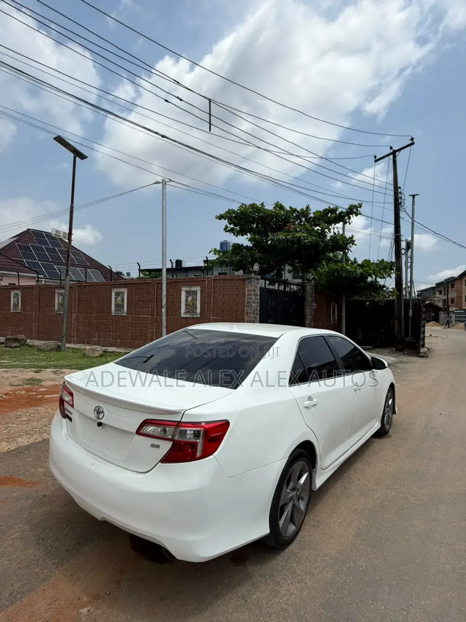 Toyota Camry SE 4dr Sedan (2.5L 4cyl 6A) 2013 White