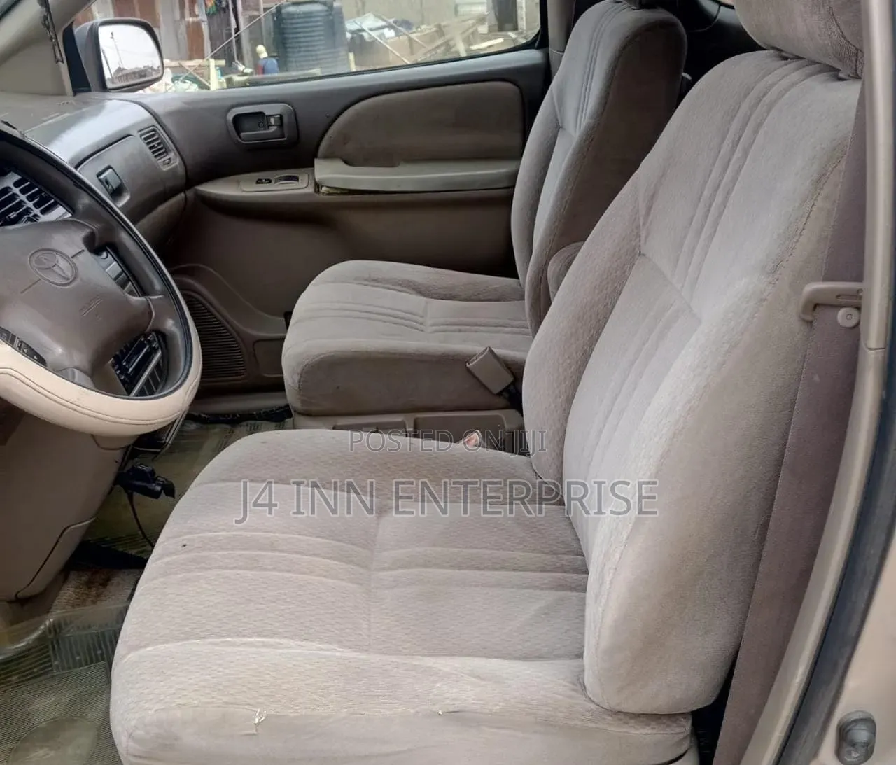 Toyota Sienna 2003