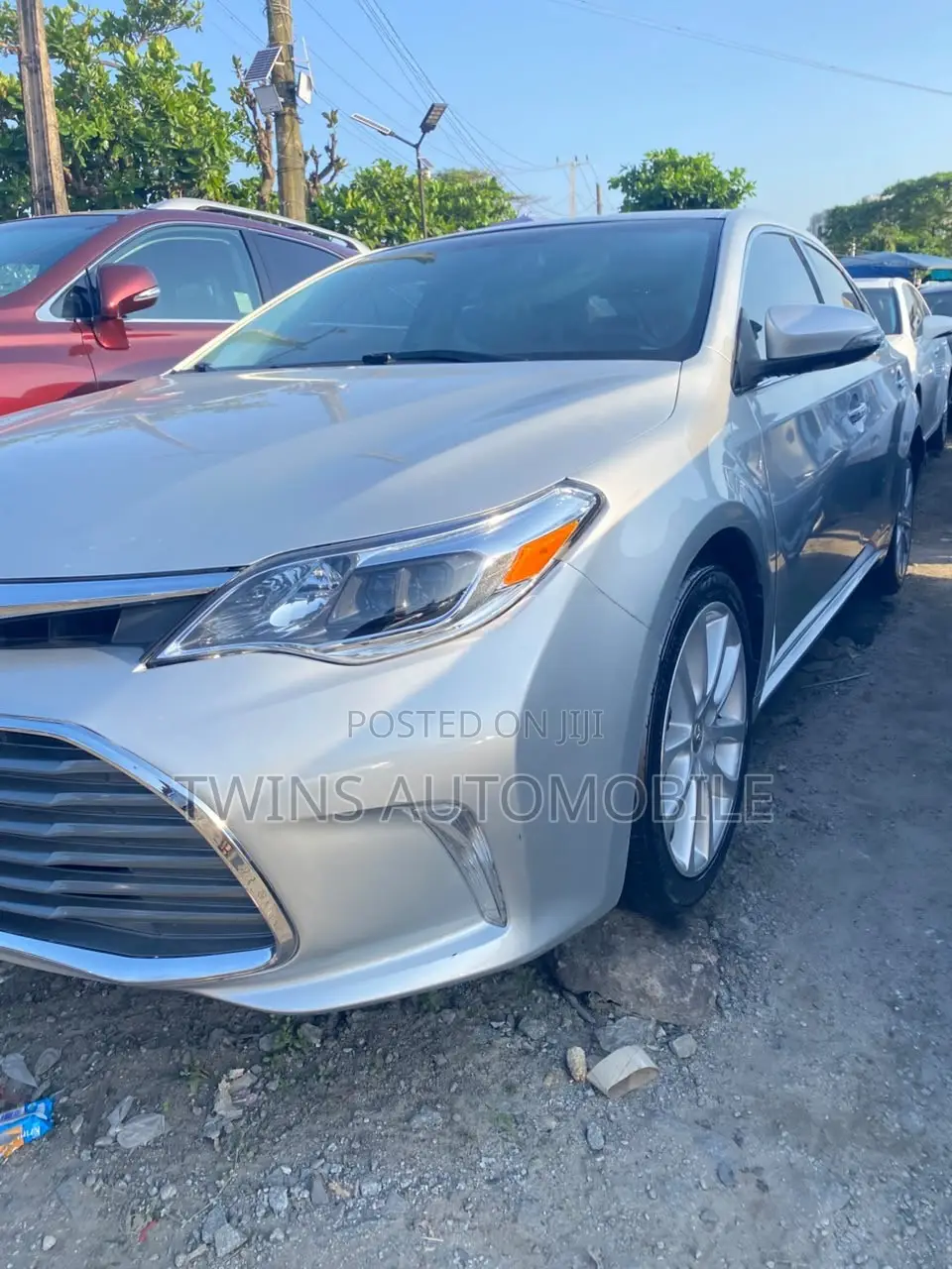 Toyota Avalon Limited 4dr Sedan (3.5L 6cyl 6A) 2015 Silver