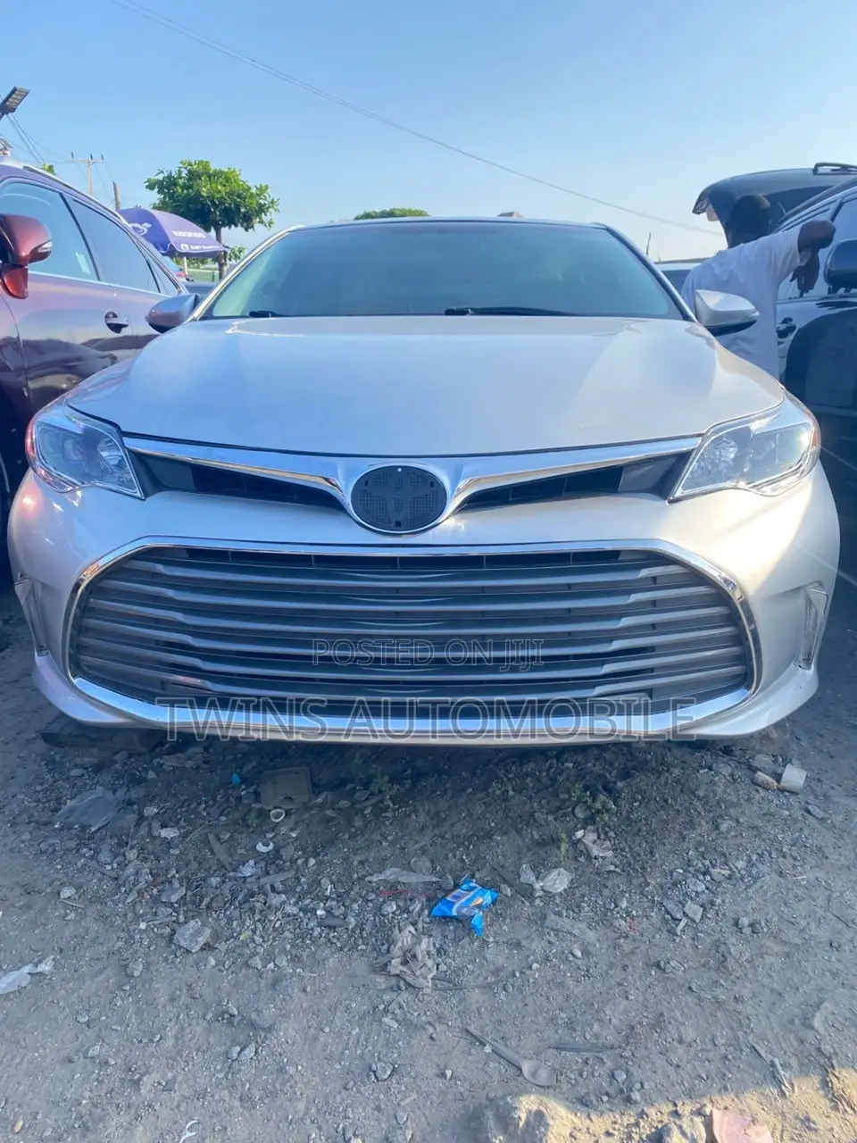 Toyota Avalon Limited 4dr Sedan (3.5L 6cyl 6A) 2015 Silver