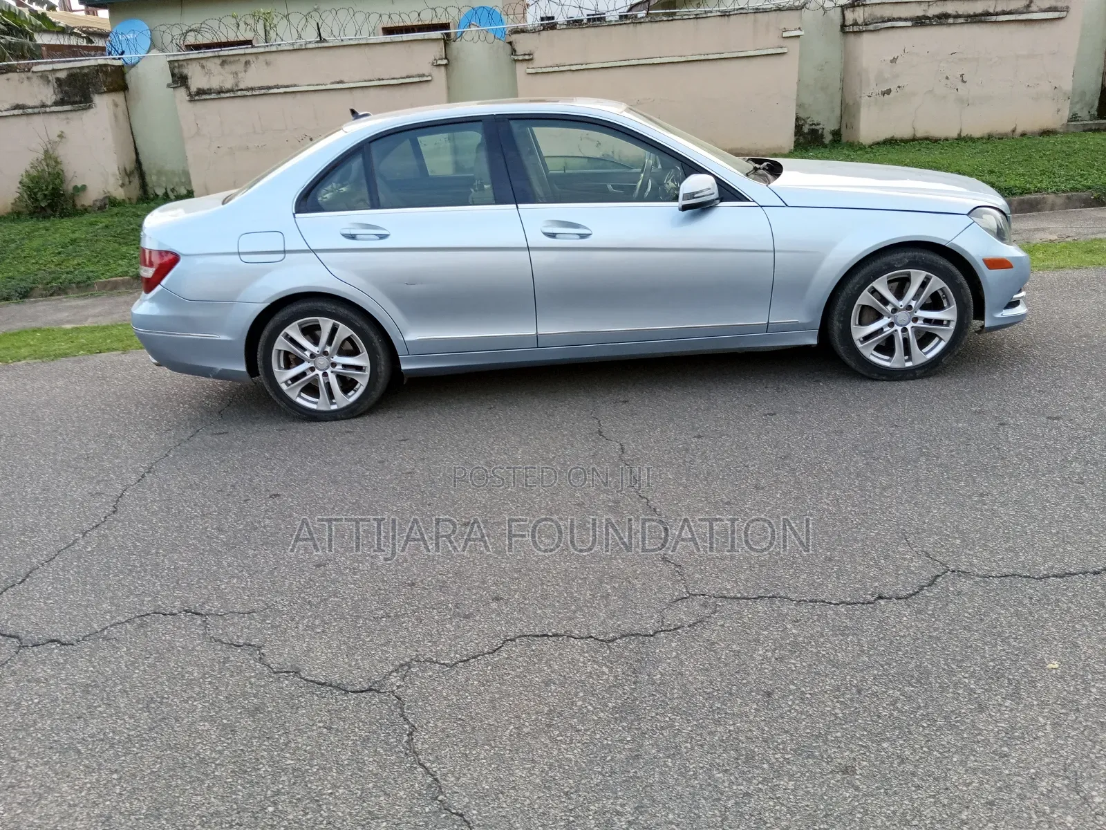 Mercedes-Benz C300 2014 Blue