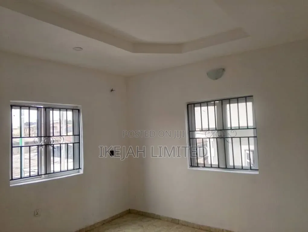 3bdrm Block of Flats in Ifako-Ogba for sale
