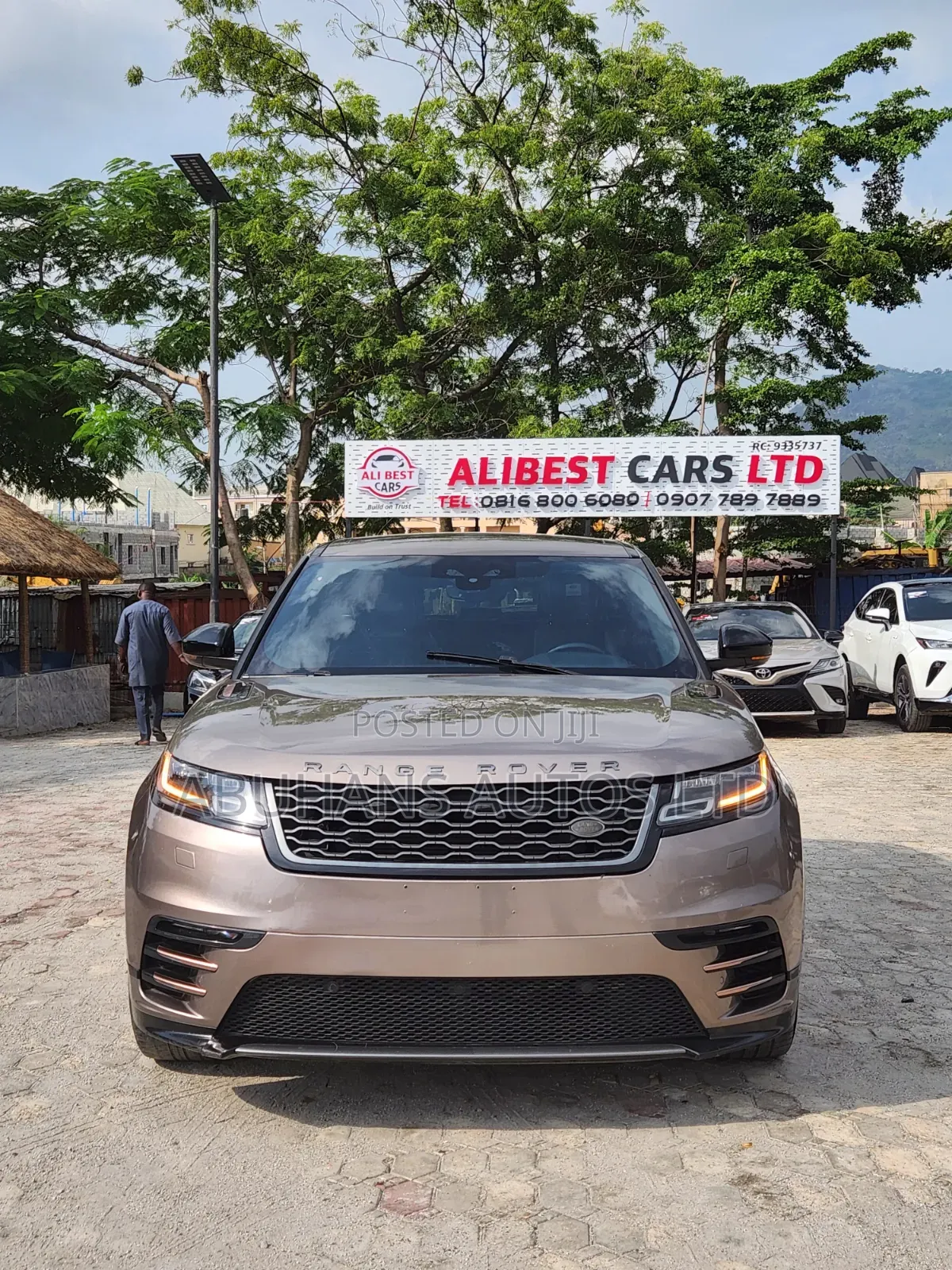 Land Rover Range Rover Velar P380 SE R-Dynamic 4x4 2018 Gold