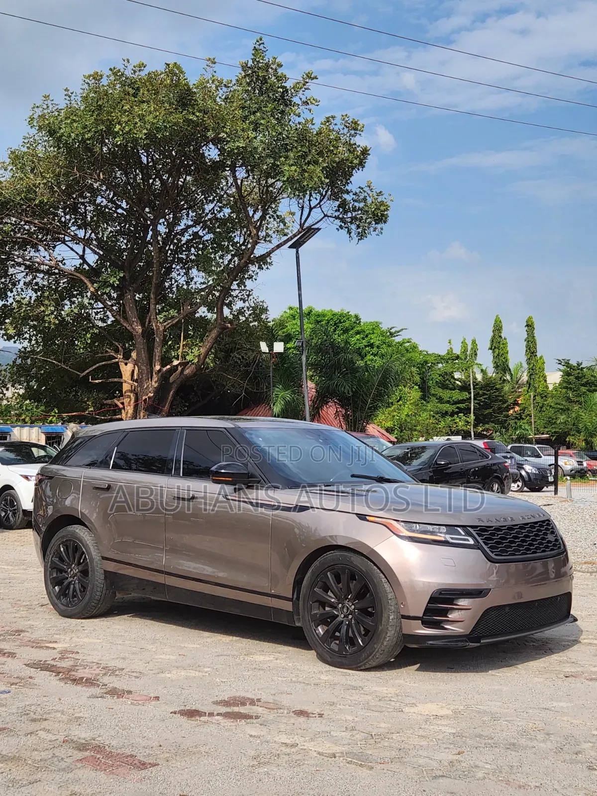 Land Rover Range Rover Velar P380 SE R-Dynamic 4x4 2018 Gold