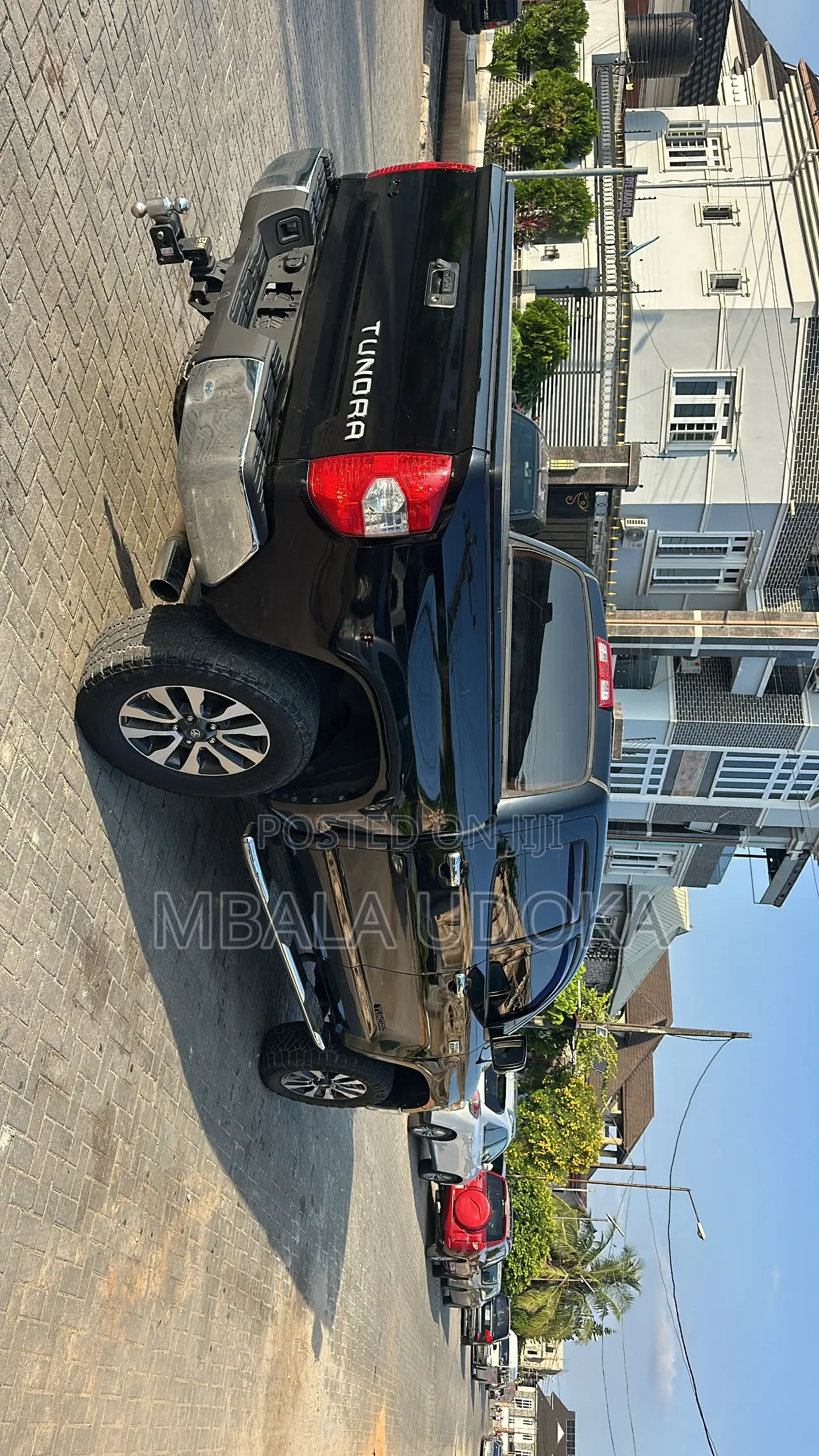 Toyota Tundra Limited 5.7L V8 4x4 Double Cab 6.6 ft. box 145.7 in. WB