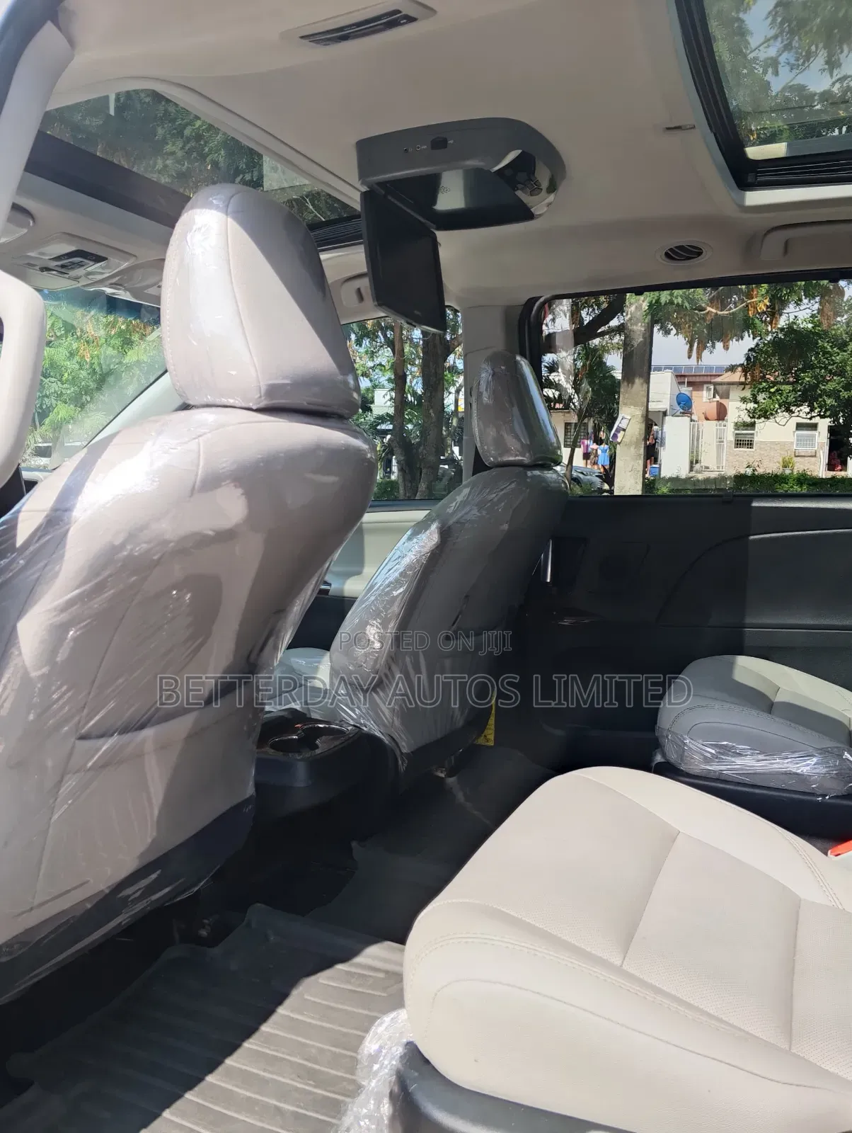 Toyota Sienna 2015 Silver