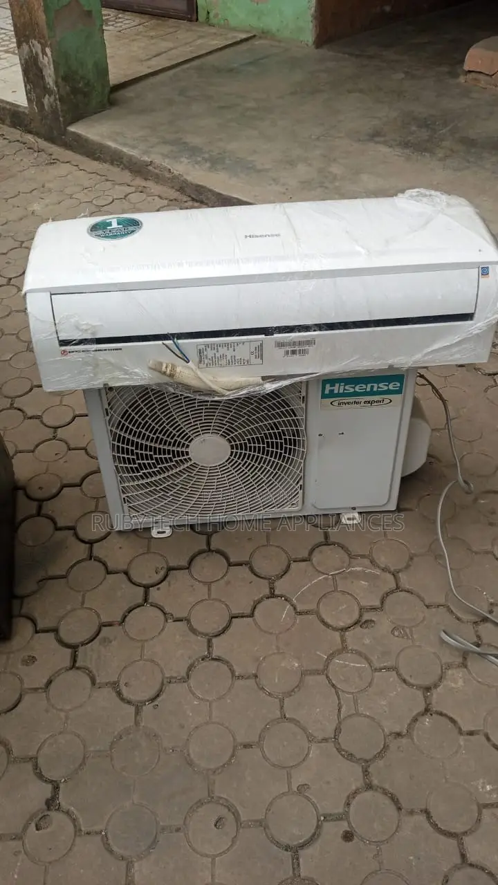 Hisense 1.5HP Inverter Air Conditioner With Remote Control & Hanger