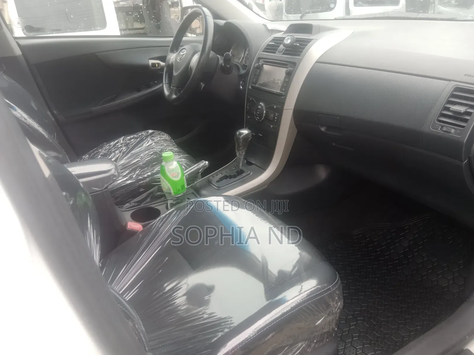 Toyota Corolla 2013 White