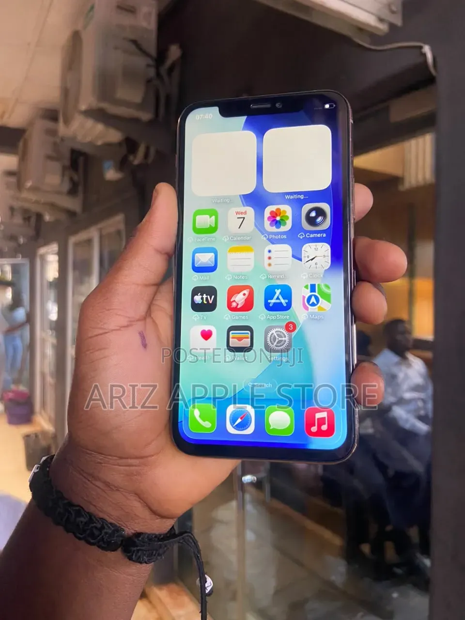 Apple iPhone 11 Pro 64 GB Gold