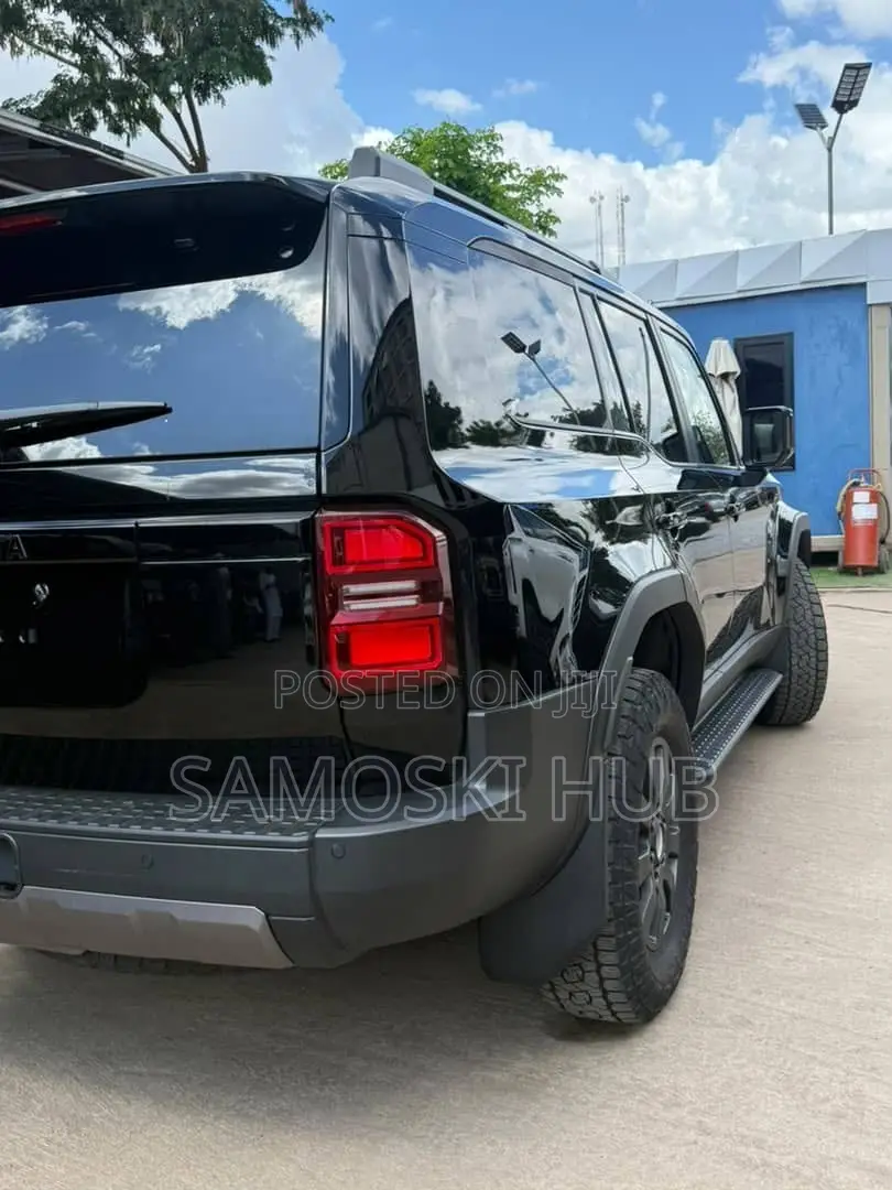 New Toyota Land Cruiser Prado 2025 Black