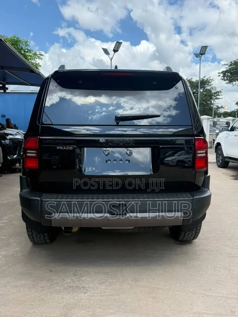 New Toyota Land Cruiser Prado 2025 Black