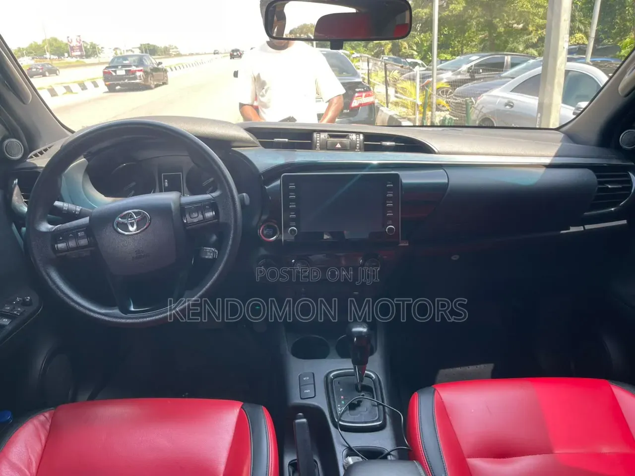 Toyota Hilux 2024 Black
