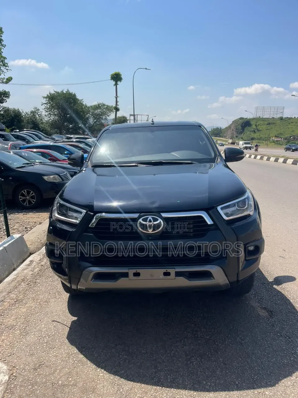 Toyota Hilux 2024 Black