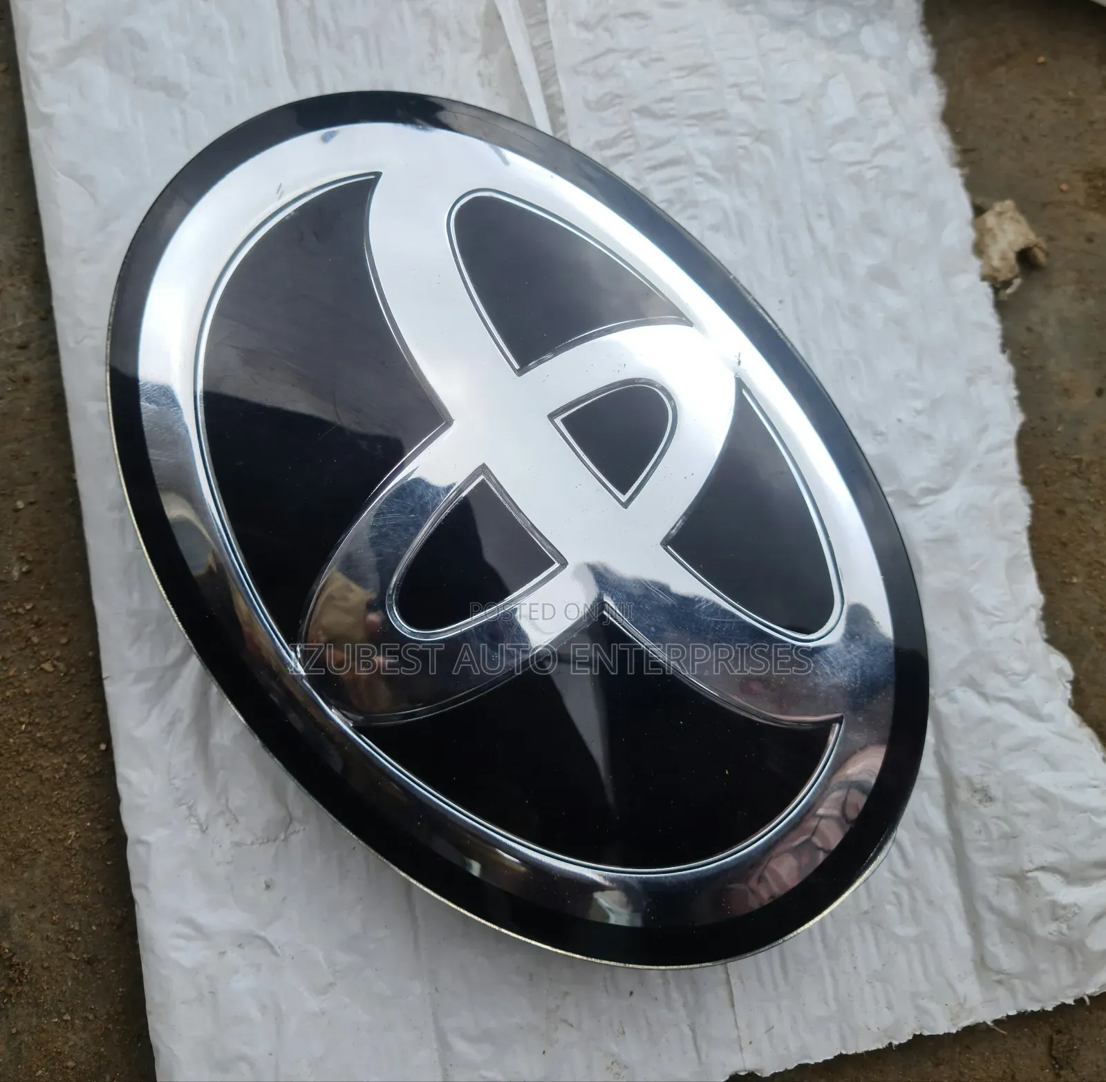 Front Logo TOYOTA Glass